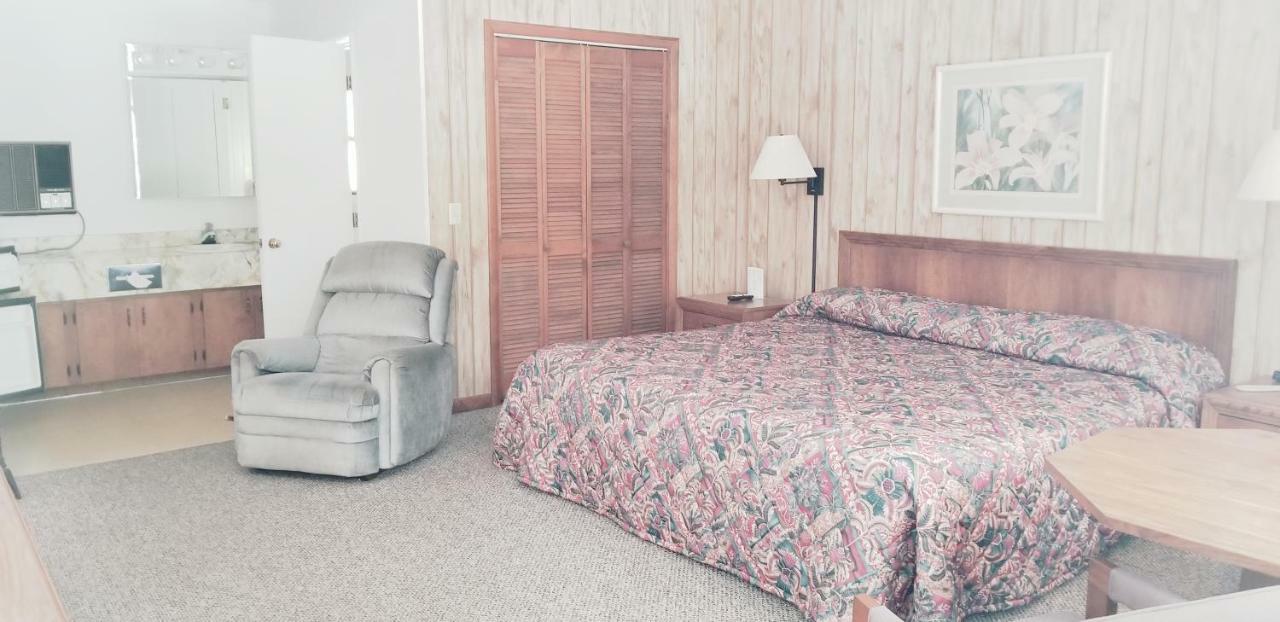 Tanglewood Motel And Log Cabins Maggie Valley Exterior photo
